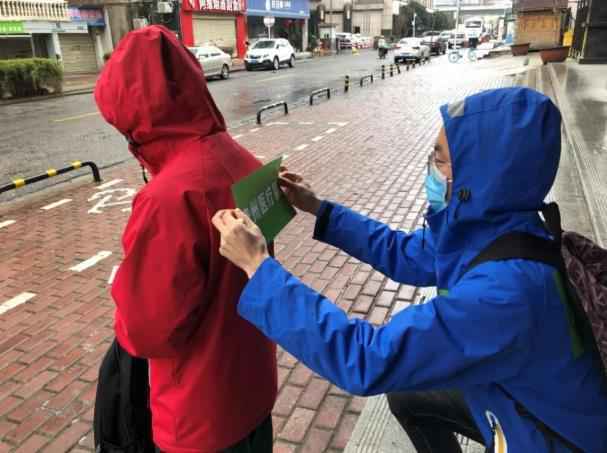 不是英雄的妹妹,是英雄兄妹!